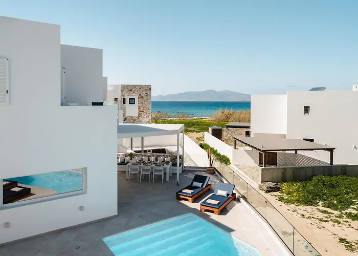 Naxos Superior Villas