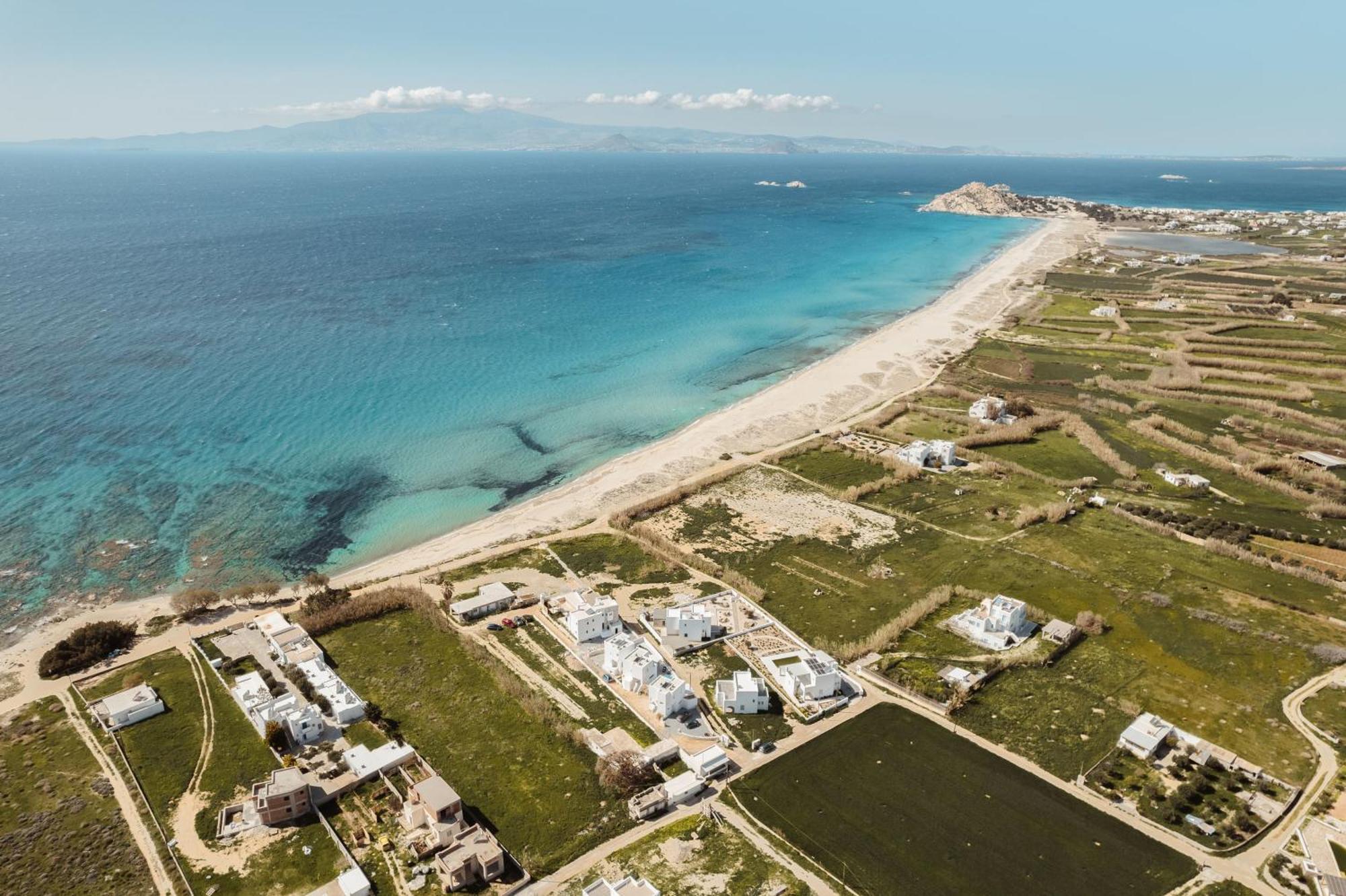 Naxos Superior *